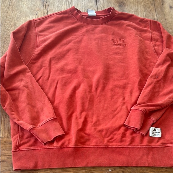 Nike Men's Burnt Orange Sweatshirt Crewneck - Picture 1 of 8